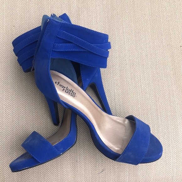 Heels - Picture 4 of 5